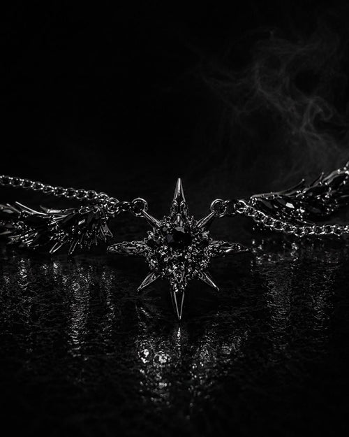 Akuma star necklace