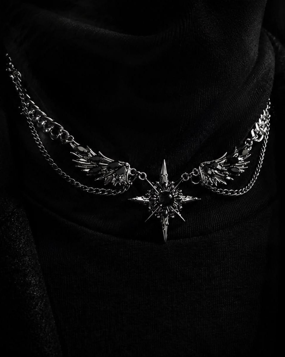 Akuma star necklace