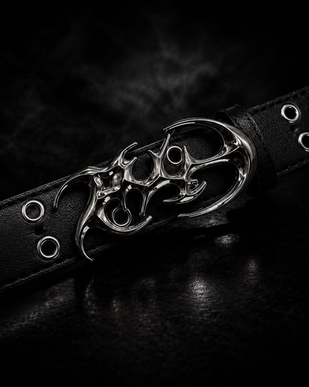 Neo-tribal buckle belt